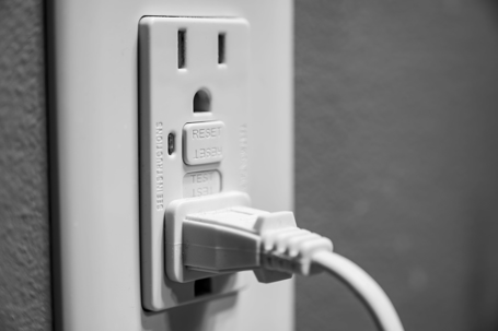 gfci outlet with cord plugged in